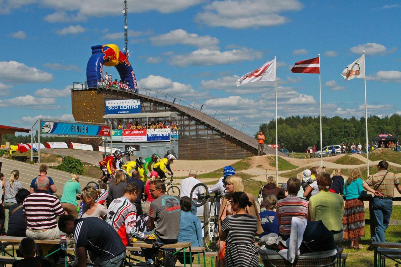 Holiday Complex Avoti Valmiera Kültér fotó